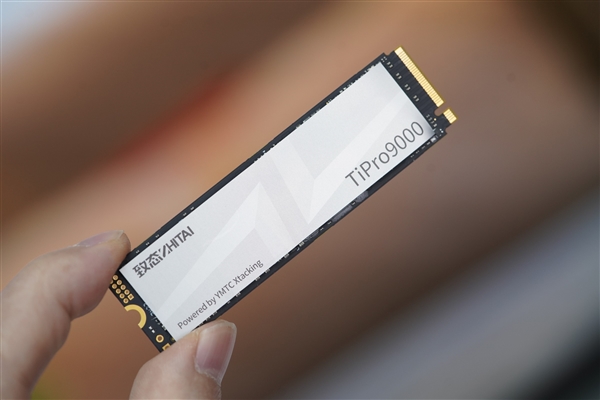 ٶȱƽPCIe 5.0ޣ洢̬TiPro9000 4TB SSDͼ