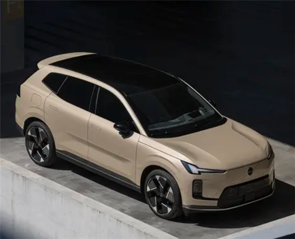 ȫͲSUVֶXC70ͼ׷8¿Ԥ