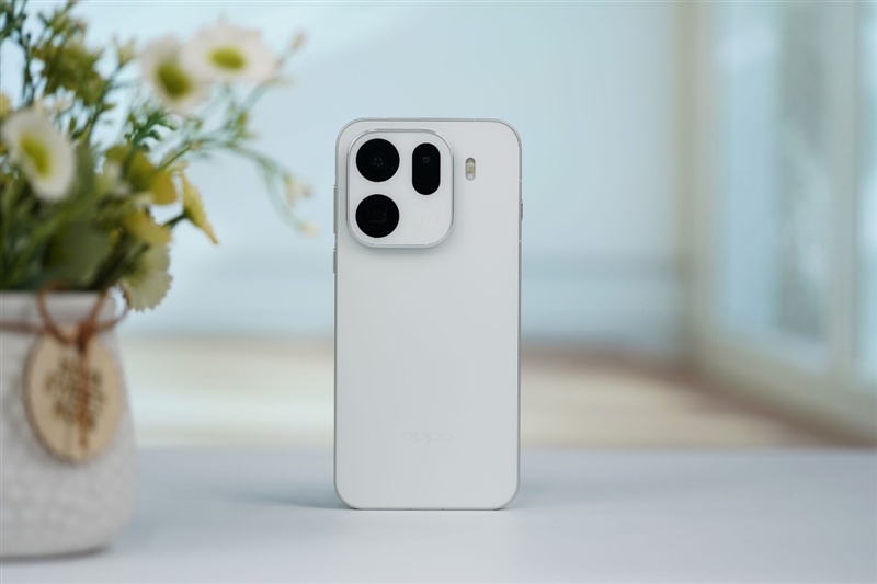 ״ζԸͨ콢ʵȫ泬ԽOPPO Find X9 Pro׷⣺Ԫֵù