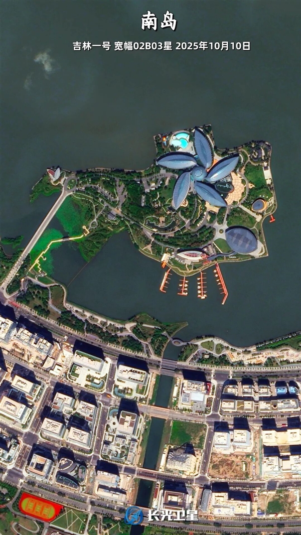 在上海 有一个直径2.5公里的完美“圆形”_wishdown.com 在上海 有一个直径2.5公里的完美“圆形”_wishdown.com