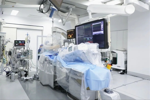 通信传输距离超万公里!全球首例跨国机器人辅助心脏介入手术成功_wishdown.com 通信传输距离超万公里!全球首例跨国机器人辅助心脏介入手术成功_wishdown.com