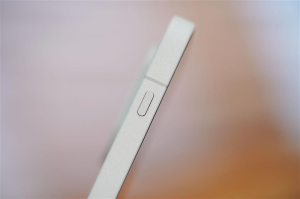 行业第一块165Hz高刷高分屏!一加15图赏_wishdown.com 行业第一块165Hz高刷高分屏!一加15图赏_wishdown.com