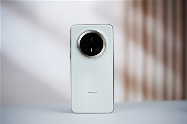 下月发布 共四款!华为年度旗舰Mate 80全系配色、存储规格揭晓
