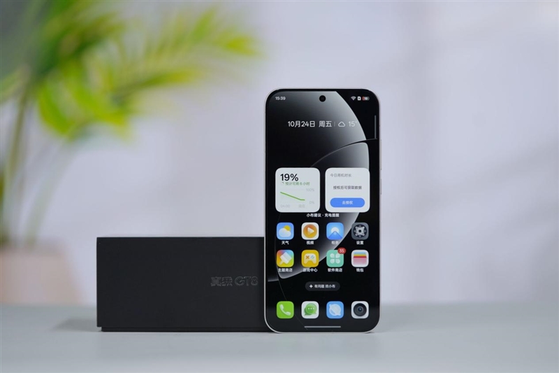 2K档最强性能!真我GT8评测:越级挑战的骁龙8至尊版