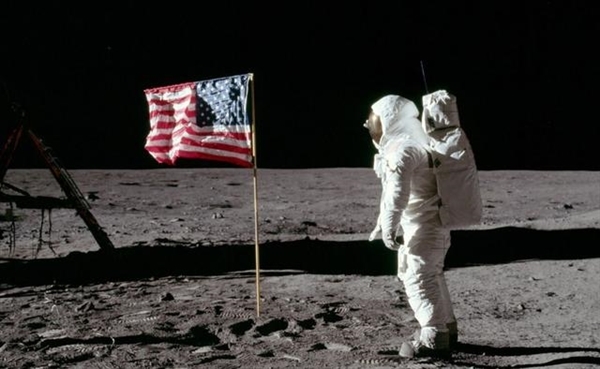 明星卡戴珊质疑美国登月造假 NASA火速回应:我们去过!_wishdown.com 明星卡戴珊质疑美国登月造假 NASA火速回应:我们去过!_wishdown.com