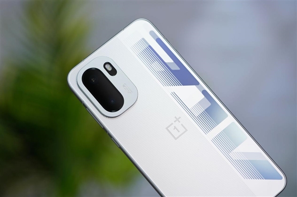 同档唯一165Hz超高刷直屏!一加Ace 6图赏_wishdown.com 同档唯一165Hz超高刷直屏!一加Ace 6图赏_wishdown.com