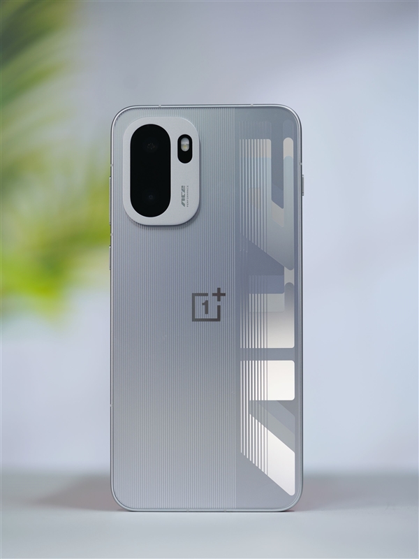 同档唯一165Hz超高刷直屏!一加Ace 6图赏_wishdown.com 同档唯一165Hz超高刷直屏!一加Ace 6图赏_wishdown.com