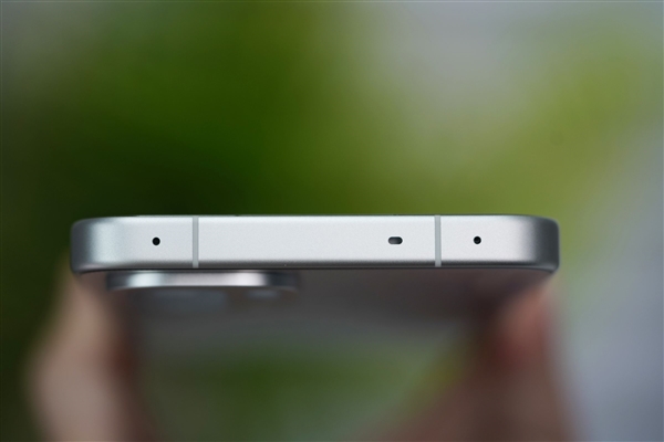 同档唯一165Hz超高刷直屏!一加Ace 6图赏_wishdown.com 同档唯一165Hz超高刷直屏!一加Ace 6图赏_wishdown.com