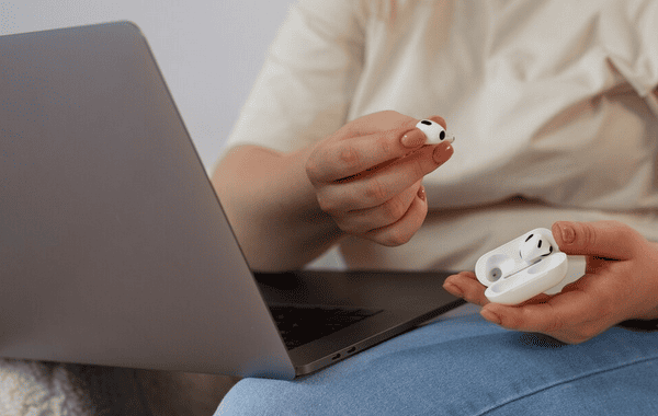 Win7/Win10/Win11搜索不到蓝牙耳机的通用解决方案_wishdown.com Win7/Win10/Win11搜索不到蓝牙耳机的通用解决方案_wishdown.com