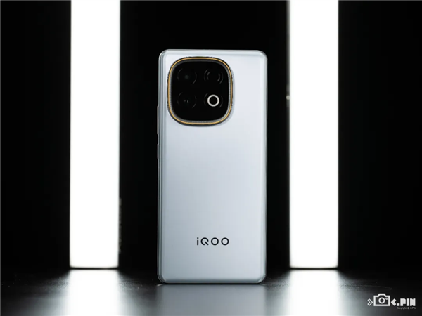 本来觉得双11没啥好买的 结果这些手机还挺香_wishdown.com 本来觉得双11没啥好买的 结果这些手机还挺香_wishdown.com