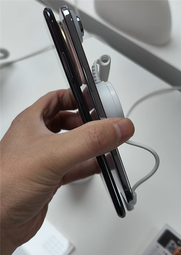 AirΪMate 70 AiriPhone AirԱ