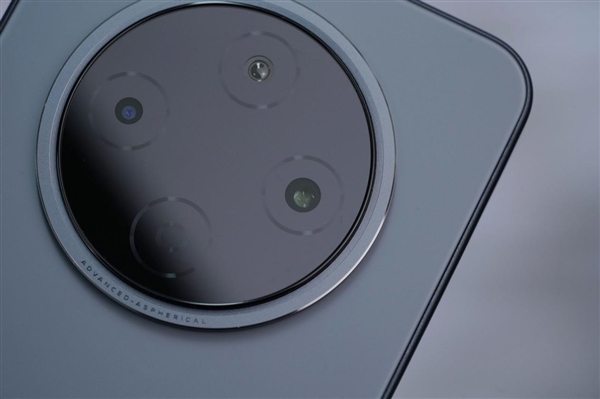 2亿像素旗舰主摄!vivo Y500 Pro图赏_wishdown.com 2亿像素旗舰主摄!vivo Y500 Pro图赏_wishdown.com