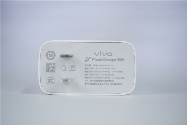 2亿像素旗舰主摄!vivo Y500 Pro图赏_wishdown.com 2亿像素旗舰主摄!vivo Y500 Pro图赏_wishdown.com