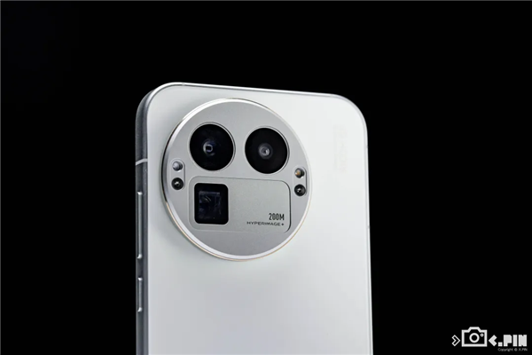 便宜大几百 配置却更顶!子品牌手机开始“骑脸”自家大哥了_wishdown.com 便宜大几百 配置却更顶!子品牌手机开始“骑脸”自家大哥了_wishdown.com