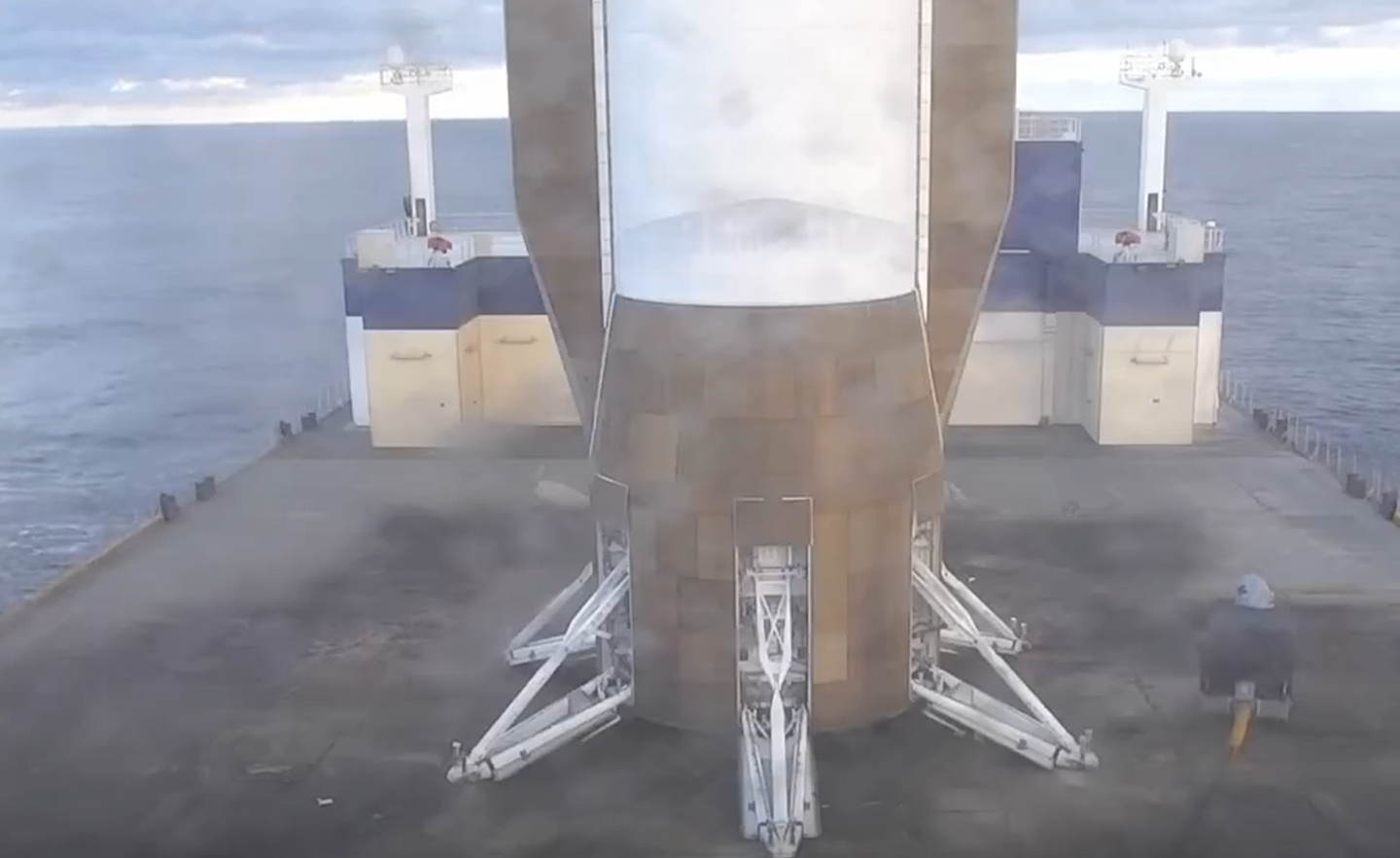 蓝色起源首次成功回收火箭,SpaceX 马斯克祝贺贝索斯_wishdown.com 蓝色起源首次成功回收火箭,SpaceX 马斯克祝贺贝索斯_wishdown.com