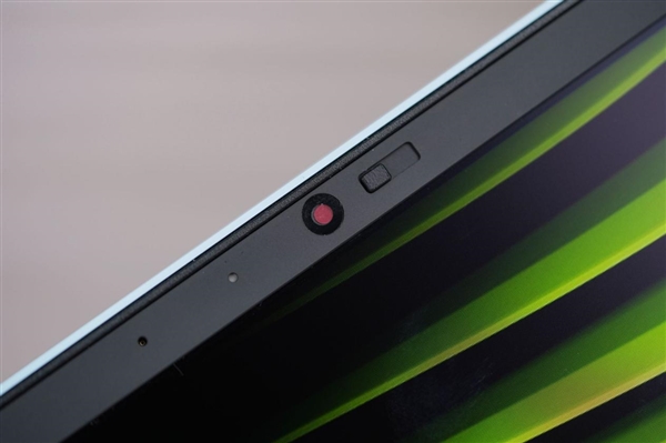 锐龙R9-9850HX万元本!雷神猎刃S游戏本图赏_wishdown.com 锐龙R9-9850HX万元本!雷神猎刃S游戏本图赏_wishdown.com