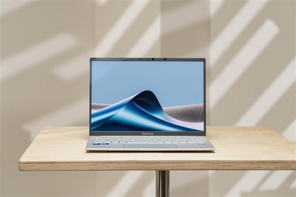 年末购机首选华硕灵耀14 2025 AI时代的智慧工作伙伴_wishdown.com 年末购机首选华硕灵耀14 2025 AI时代的智慧工作伙伴_wishdown.com