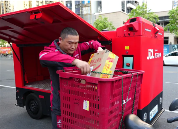 第1800亿件快递由京东物流送达 智狼分拣、无人车送到门口_wishdown.com 第1800亿件快递由京东物流送达 智狼分拣、无人车送到门口_wishdown.com