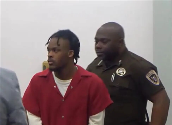 子弹卡在脂肪层 美国女子遇歹徒连中7枪奇迹生还!_wishdown.com 子弹卡在脂肪层 美国女子遇歹徒连中7枪奇迹生还!_wishdown.com