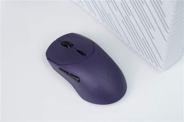 最快按键速度!雷柏VT9 MAX二代鼠标图赏_wishdown.com 最快按键速度!雷柏VT9 MAX二代鼠标图赏_wishdown.com