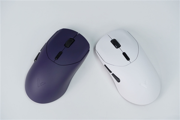 最快按键速度!雷柏VT9 MAX二代鼠标图赏_wishdown.com 最快按键速度!雷柏VT9 MAX二代鼠标图赏_wishdown.com