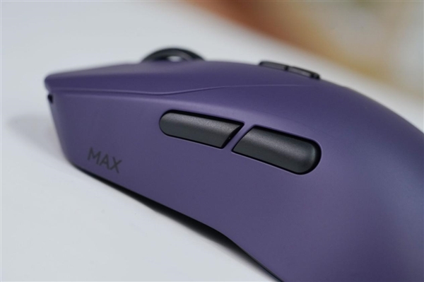 最快按键速度!雷柏VT9 MAX二代鼠标图赏_wishdown.com 最快按键速度!雷柏VT9 MAX二代鼠标图赏_wishdown.com