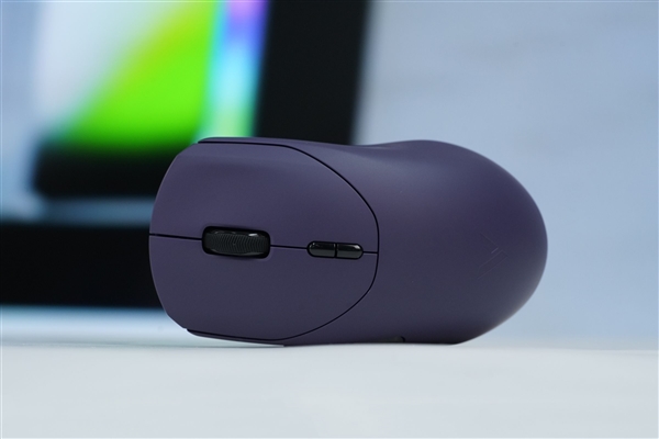 最快按键速度!雷柏VT9 MAX二代鼠标图赏_wishdown.com 最快按键速度!雷柏VT9 MAX二代鼠标图赏_wishdown.com