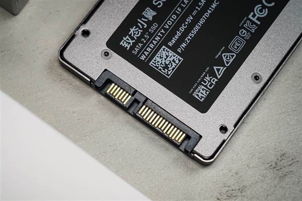 致态小翼S001固态硬盘上手:老机型升级效果立竿见影_wishdown.com 致态小翼S001固态硬盘上手:老机型升级效果立竿见影_wishdown.com