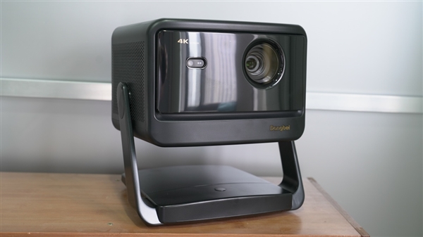 2025年家用投影仪年终盘点:全价位标杆机型选购指南_wishdown.com 2025年家用投影仪年终盘点:全价位标杆机型选购指南_wishdown.com