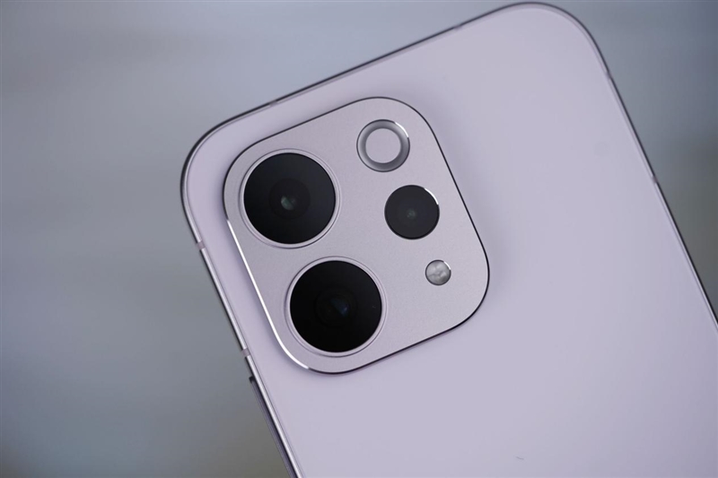 无感握持、出片惊艳!vivo S50首发全面评测:颜值与实力并存的全能旗舰_wishdown.com 无感握持、出片惊艳!vivo S50首发全面评测:颜值与实力并存的全能旗舰_wishdown.com