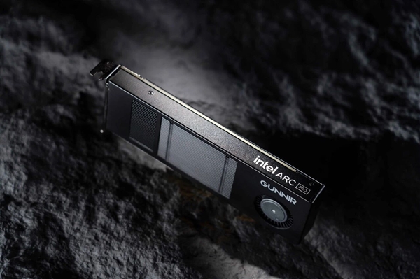 全金属外壳 帅爆!蓝戟发布单风扇迷你版Intel锐炫Pro B50专业显卡_wishdown.com 全金属外壳 帅爆!蓝戟发布单风扇迷你版Intel锐炫Pro B50专业显卡_wishdown.com