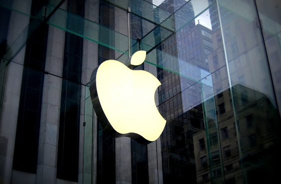 ȡ��IPS LCD��ƻ����ʽ����OLED iMac����