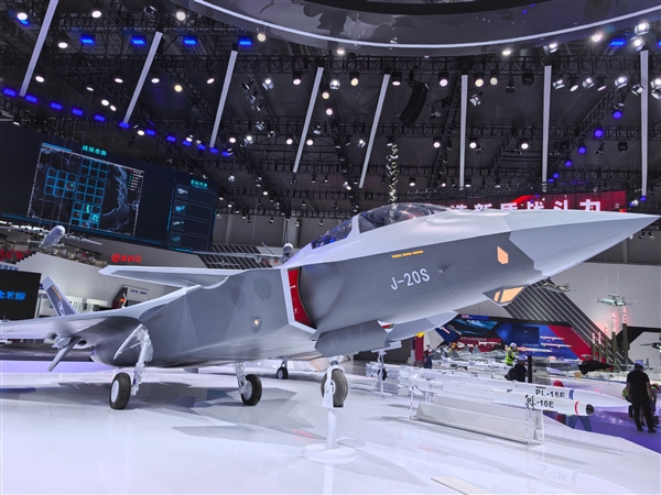 25���Ӵӱ������Ϻ�����20�õĹ����������ж�ţ���ɳ�����Ѳ���������������