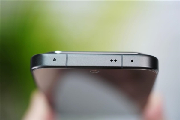 骁龙8 Gen5小钢炮!vivo S50 Pro mini图赏_wishdown.com 骁龙8 Gen5小钢炮!vivo S50 Pro mini图赏_wishdown.com