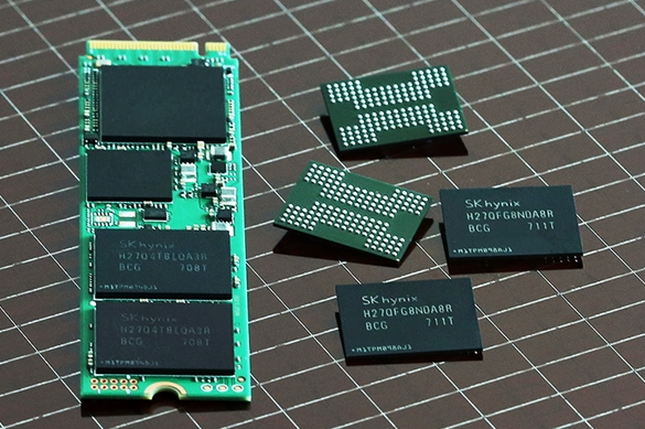 AI�ȳ������洢оƬ������ ���Ϲɼ����559%��