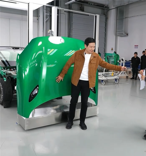 �׾�ֱ���ֳ���С��YU7���Ǳ����ߣ�1��83����ռ����