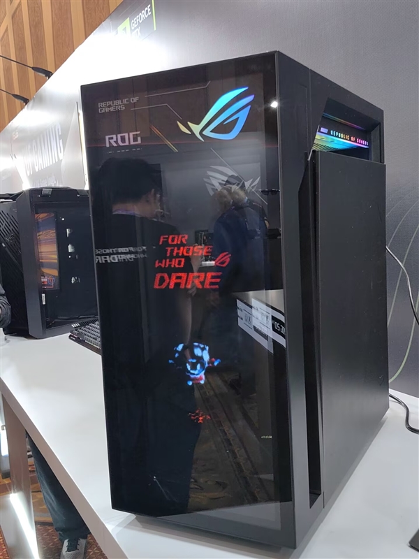 华硕梦幻电竞旗舰!ROG枪神10X台式机惊艳首秀:首创全息投影颜值无敌_wishdown.com 华硕梦幻电竞旗舰!ROG枪神10X台式机惊艳首秀:首创全息投影颜值无敌_wishdown.com