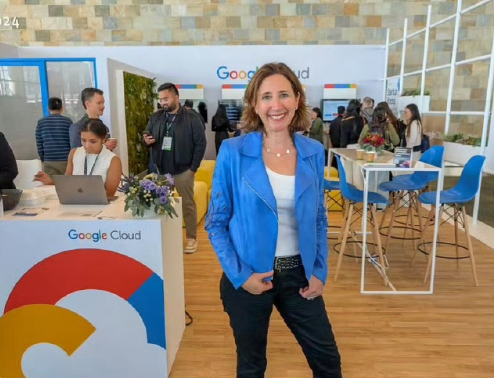 Ӣΰ�ｫӭ����λCMO������ѫ�ڽǹȸ�10��Ů��������AIӪ��