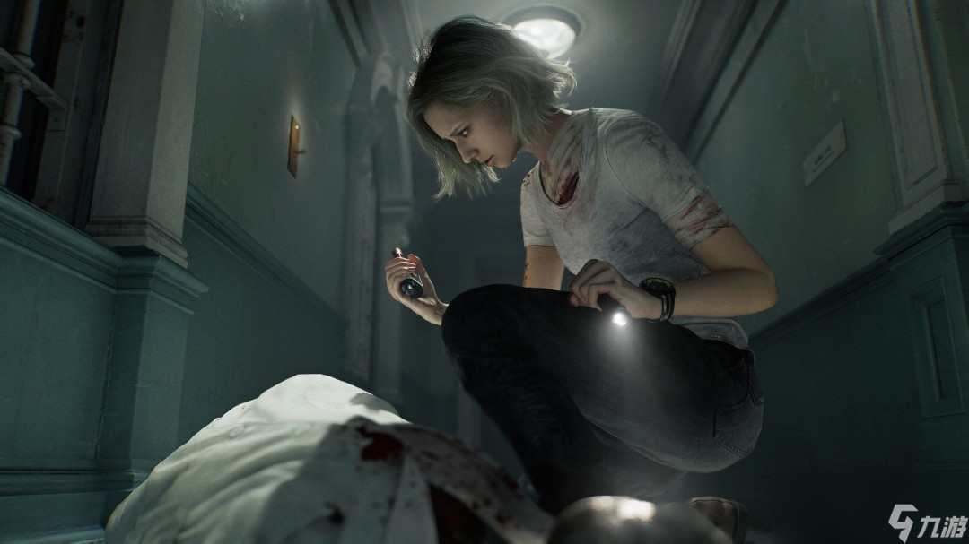 ������Σ��9�������½�ͼ չʾ�ӽǡ����ˡ������ֱ����ְ�