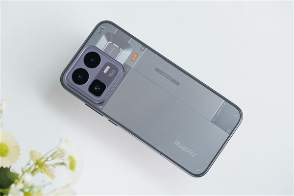 透明RGB光环 辨识度拉满!真我Neo8图赏_wishdown.com 透明RGB光环 辨识度拉满!真我Neo8图赏_wishdown.com