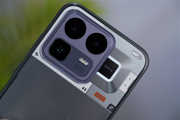 透明RGB光环 辨识度拉满!真我Neo8图赏_wishdown.com 透明RGB光环 辨识度拉满!真我Neo8图赏_wishdown.com