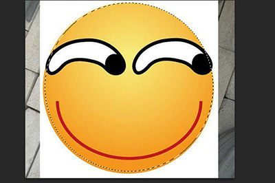 Photoshop在井盖上涂鸦的操作方法_wishdown.com Photoshop在井盖上涂鸦的操作方法_wishdown.com