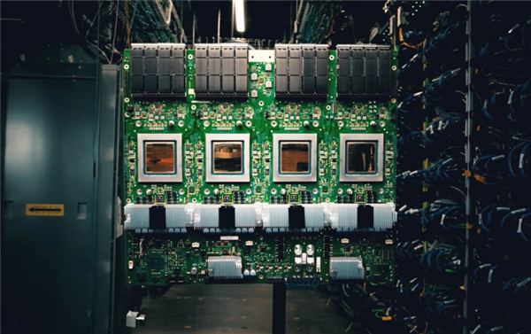 �����ƣ��ڴ���XPUƿ��֮һ Ŀǰռ��50%�ɱ�