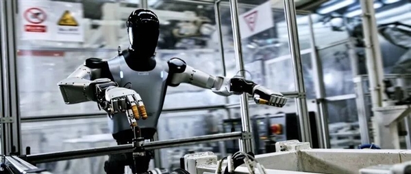 雷军宣布小米机器人已在汽车工厂实习:未来5年会有大批量人形机器人进厂干活_wishdown.com 雷军宣布小米机器人已在汽车工厂实习:未来5年会有大批量人形机器人进厂干活_wishdown.com