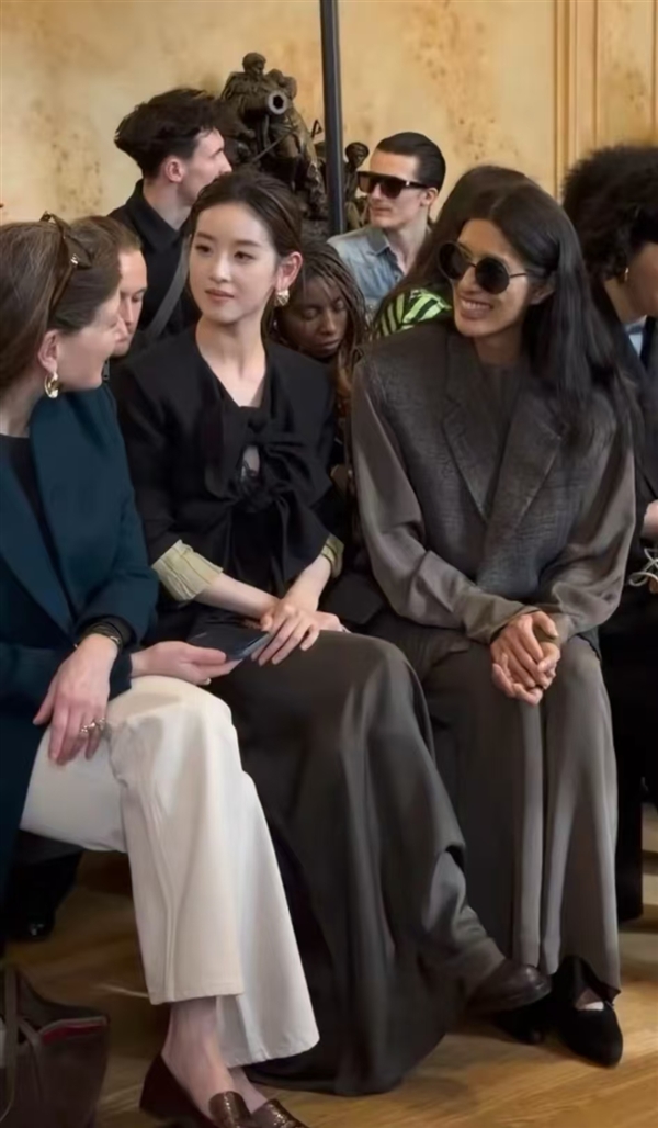 ��������������ʱװ�ܿ��㣺����ģ�ͼ���ϣ����ϱ������