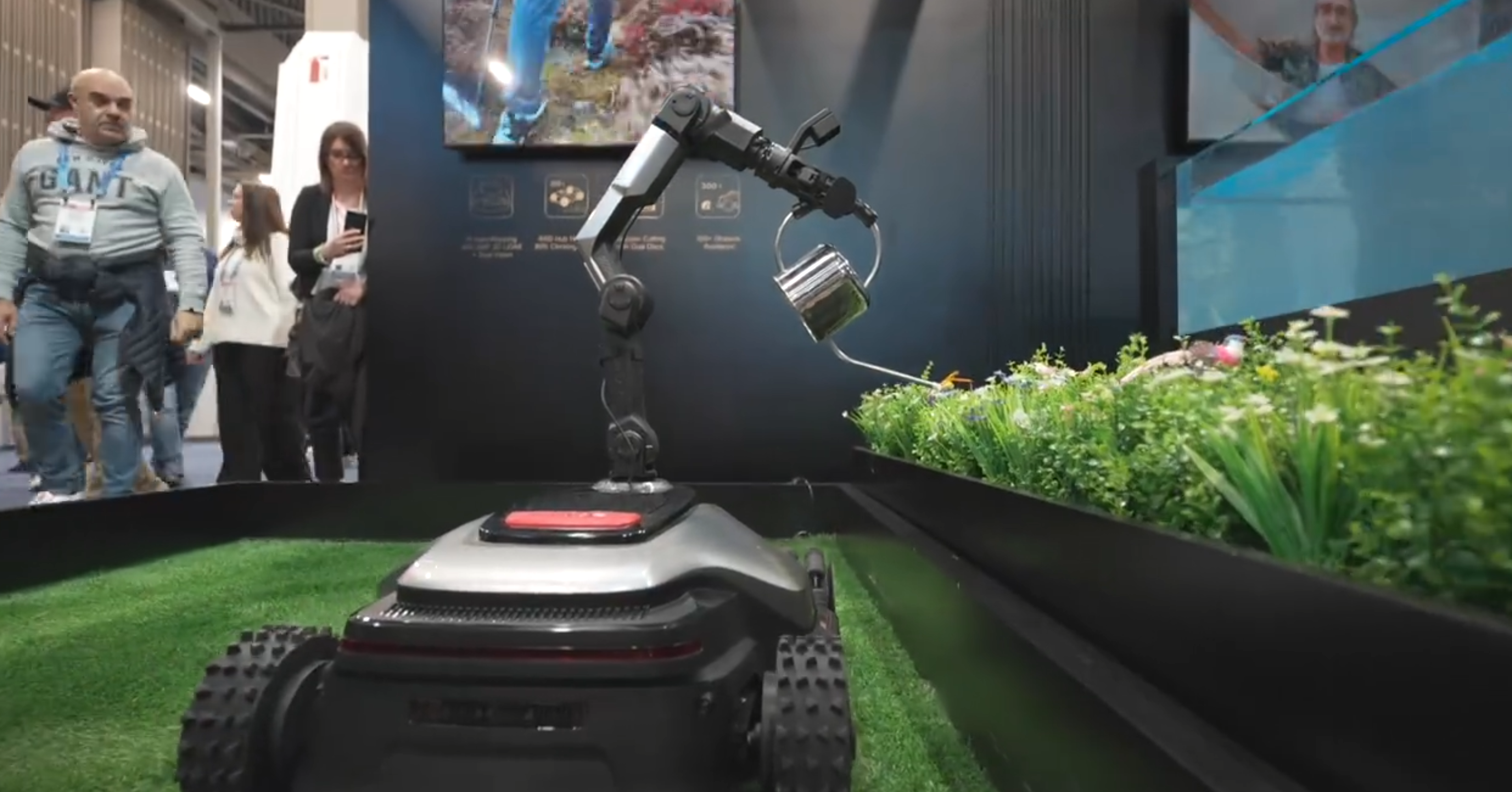 ׷�ٸ�ݻ���������AWE 2026�������״�+AI�㷨�ӳ� ͥԺ���ܻ�������