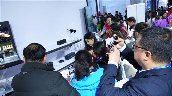 ���ش�����ǰ�ġ�AI������ AWE 2026ͬ��������۾�����Ʒ��������