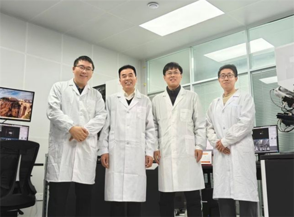 �ҹ���ѧ�ҳɹ��ϳɡ���ʯ��ʯ�� Ӳ�����ڴ�ͳ���ʯ