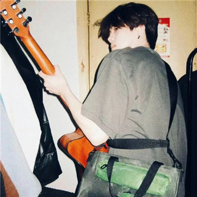 �Ͷ��ֵ�������������(��ѡ100��)