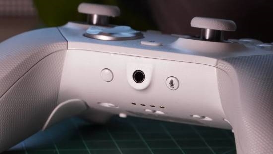 国产手柄获IGN 9分超高评价!直言近乎“完美”_wishdown.com 国产手柄获IGN 9分超高评价!直言近乎“完美”_wishdown.com